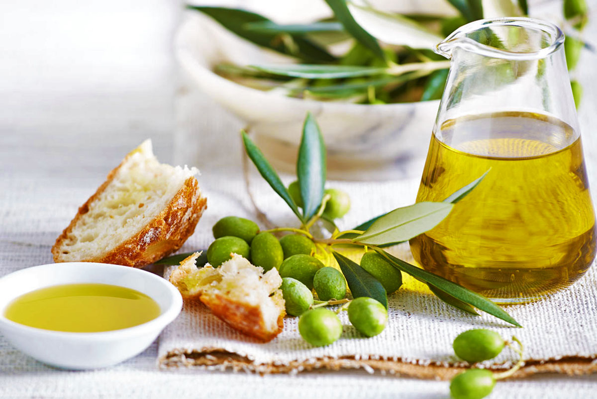 Çfarë jemi duke ngrënë dhe çfarë kujtojmë se po hamë? Dhe dilema hamletiane: Të hamë a të mos hamë!